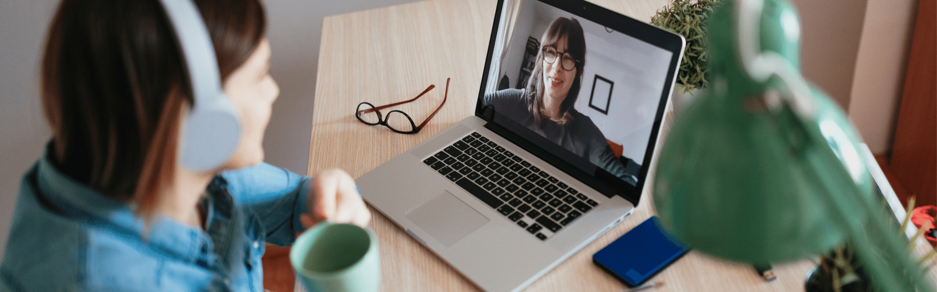 online meeting with a business bookkeeper